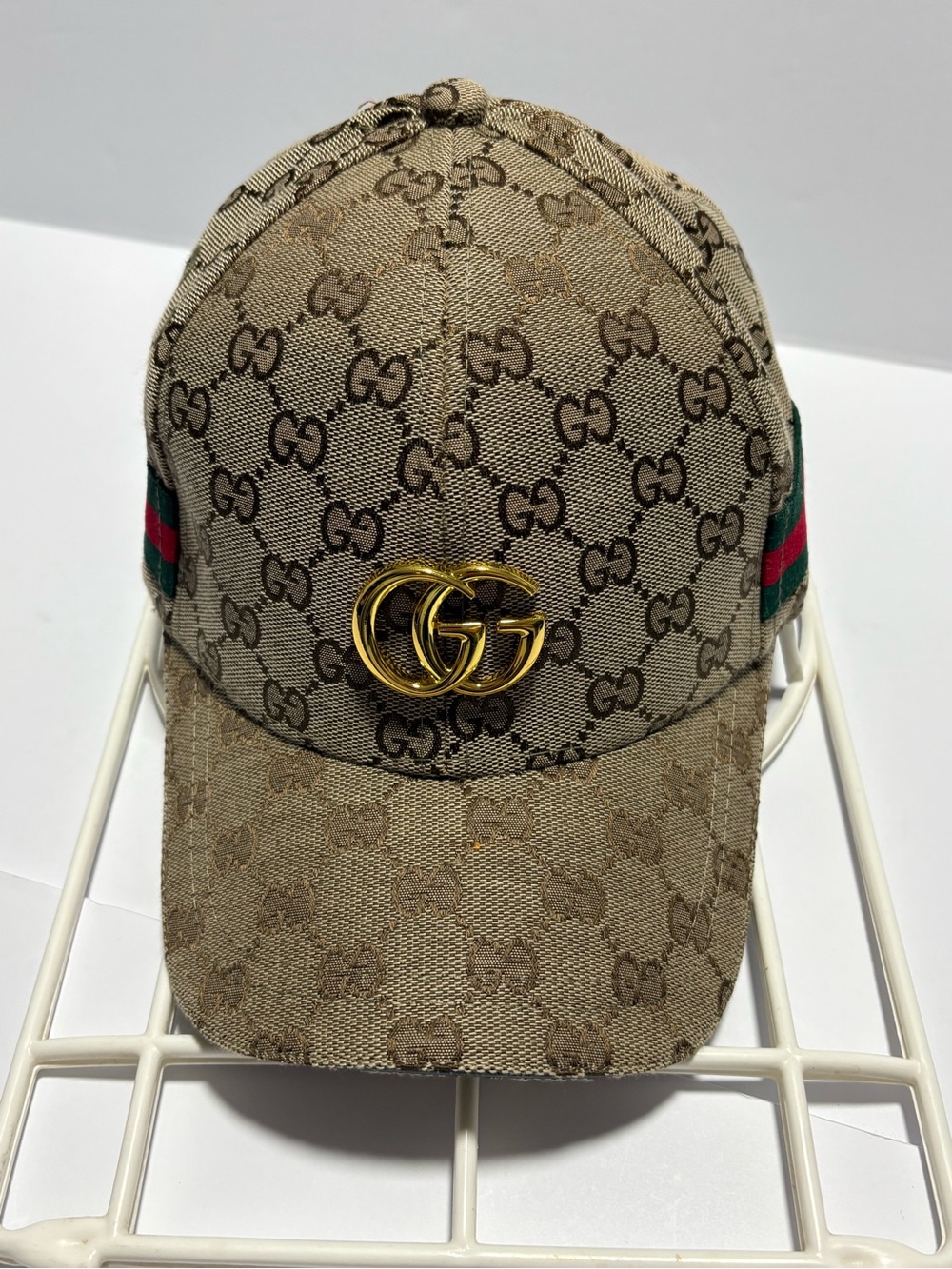 Gucci Beige GG Supreme Cap with Green-Red Web and Gold Double G